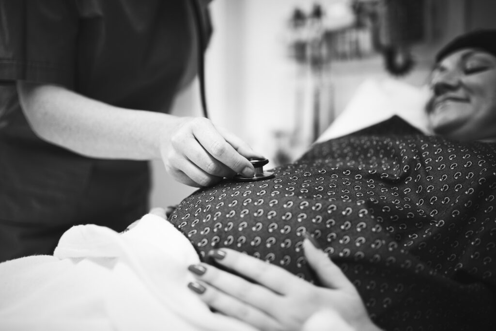 a trimester pregnant woman